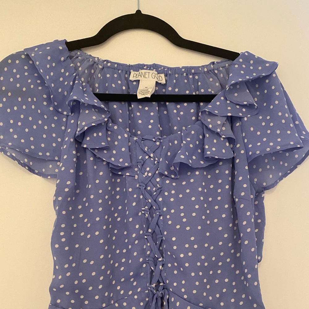 Blue and White top with small dots from Planet Gold size M